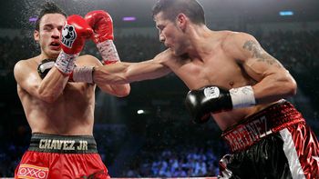 maravilla martinez volvio a pegarle a chavez jr. maravilla martinez volvio a pegarle a chavez jr.