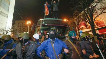 expectativa en ucrania tras una noche de tensa calma expectativa en ucrania tras una noche de tensa calma