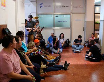 Trabajadores tomaron el Ministerio de Salud en Misiones