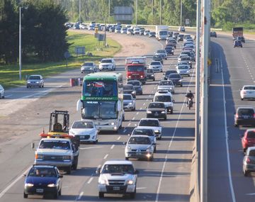 Continúa el éxodo turístico en el inicio del fin de semana largo