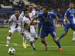 Lyon enfrenta a la Juventus en Francia por la Champions League Lyon enfrenta a la Juventus en Francia por la Champions League