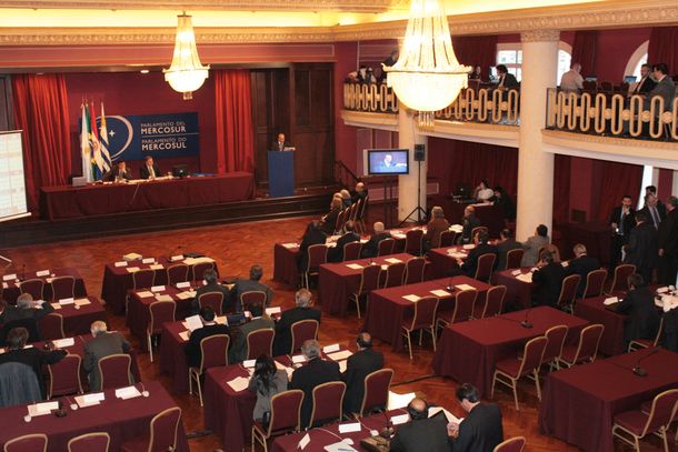 Asumen los parlamentarios argentinos del Mercosur