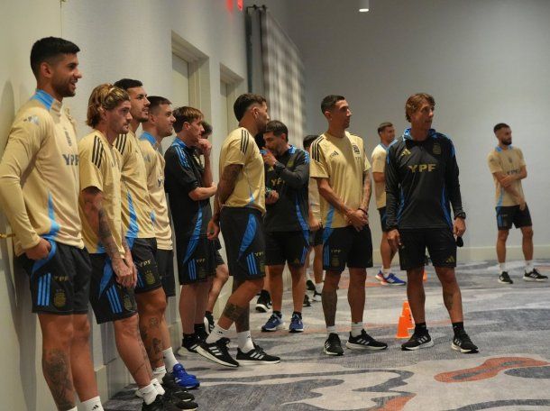 La Selección Argentina se entrenó en el hotel por un fuerte temporal