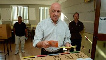 el socialismo se aseguro mayoria en diputados y el justicialismo en el senado el socialismo se aseguro mayoria en diputados y el justicialismo en el senado