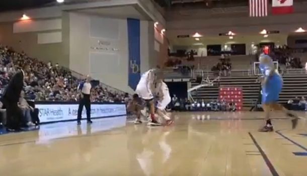 El momento en el que Robinson deja pasmado a Tavares