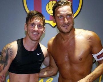 Messi se rindió a los pies de una estrella del fútbol