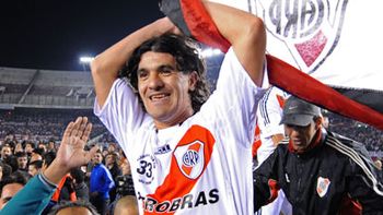 ortega suena con rebautizar una tribuna del monumental ortega suena con rebautizar una tribuna del monumental