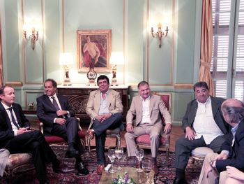 Scioli instó a intendentes a que revean subas de tasas