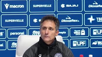 schelotto exploto contra un periodista tras la eliminacion de velez: no entiendo la pregunta schelotto exploto contra un periodista tras la eliminacion de velez: no entiendo la pregunta