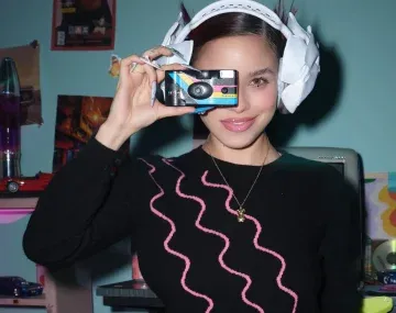 La emoción de Emilia Mernes tras agotar 10 Movistar Arena