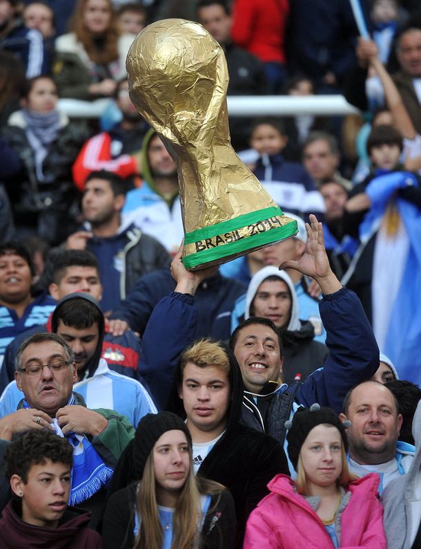 El calor de la hinchada en la despedida de la Selección Argentina