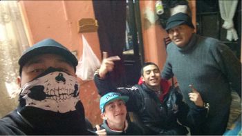 le robaron el celular y el ladron subio fotos a google: lo buscan por twitter le robaron el celular y el ladron subio fotos a google: lo buscan por twitter