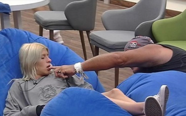 Gran Hermano: Alfa se desubicó con Camila y Ariel saltó a defenderla