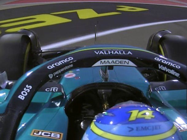 Increíble momento en la F1: a Fernando Alonso se le salió el volante en plena recta