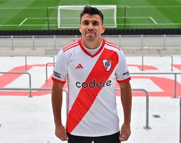 El Huevo Acuña llega a su primer Superclásico con la familia dividida: ¿quién es de Boca?