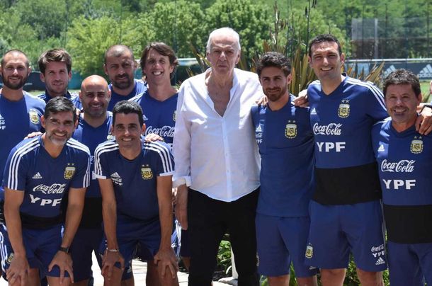 Scaloni no viaja: quiénes serán los DT de Argentina en Chile
