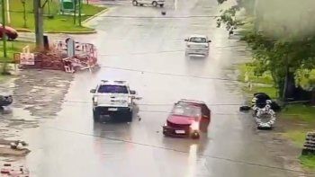 ensenada: un adolescente de 16 anos robo un auto y en la huida choco contra un patrullero ensenada: un adolescente de 16 anos robo un auto y en la huida choco contra un patrullero