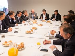kicillof, junto a empresarios de ee.uu. kicillof, junto a empresarios de ee.uu.