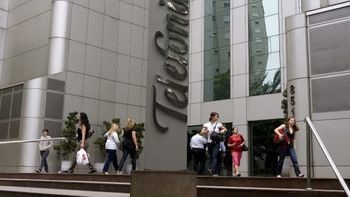 telefonica cancela reparto de dividendos y baja sueldos a directivos telefonica cancela reparto de dividendos y baja sueldos a directivos