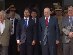 Lacalle Pou convocó a Mujica, Sanguinetti y Lacalle Herrera para recordar el golpe de Estado en Uruguay. Lacalle Pou convocó a Mujica, Sanguinetti y Lacalle Herrera para recordar el golpe de Estado en Uruguay.
