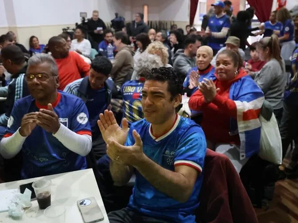 En Dock Sud, celebraron el histórico empate de Cabo Verde ante España con una gran fiesta