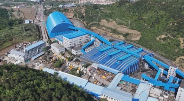 Al menos 90 personas murieron por una explosión de gas en una mina de carbón ubicada en Liushenyu, al norte de China. Al menos 90 personas murieron por una explosión de gas en una mina de carbón ubicada en Liushenyu, al norte de China.