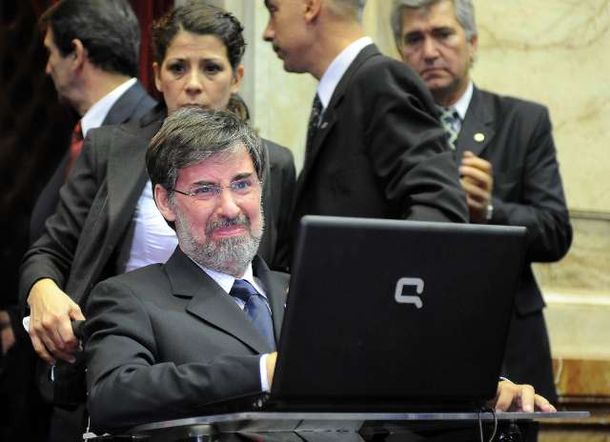 Internaron al diputado socialista Jorge Rivas