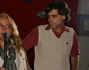 La historia de amor detrás de dos víctimas de abuso infantil.