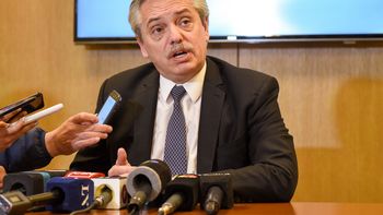 Alberto Fernández en su oficina Alberto Fernández en su oficina