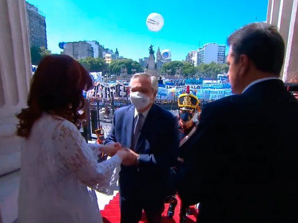 Así fue el saludo de Alberto Fernández y Cristina Kirchner