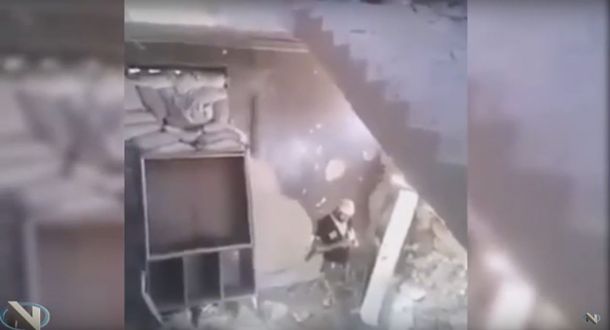 Broma pesada: los compañeros de trabajo le tiraron una bomba que no funcionaba