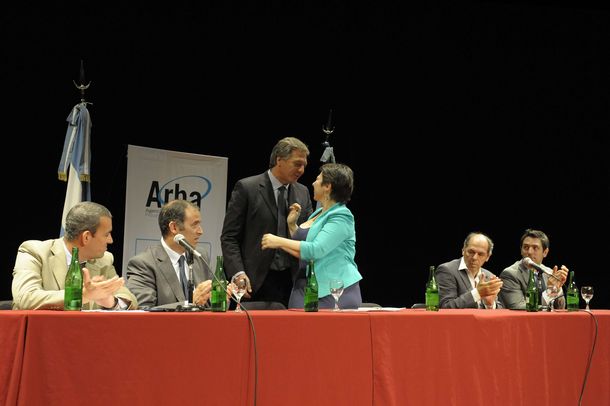 Suman administrativos al control de impuestos