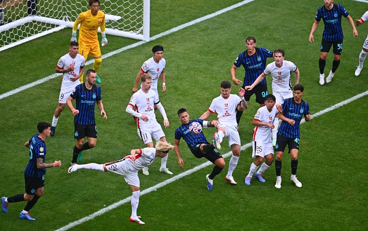 Con goles de Lautaro y Carboni, Inter se lo dio vuelta a Urawa Red Diamonds