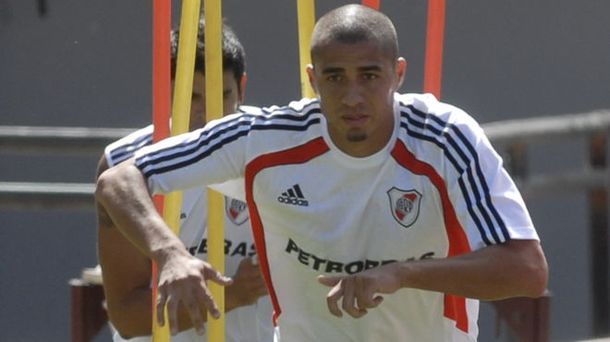 Volvió Trezeguet y Almeyda paró su formación titular