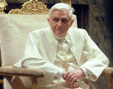 Benedicto XVI comparó al matrimonio homosexual con el “anticristo”