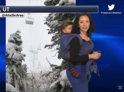 Susie Martin con su pequeño ayudante