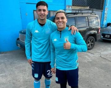 Juanfer Quintero luce los colores de Racing a la espera del debut