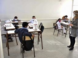 Vuelta a la escuela en la Ciudad: los docentes podrán dictar clases en varios grados