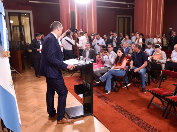 Enérgico repudio de FOPEA a la prohibición del ingreso a Casa Rosada de periodistas acreditados