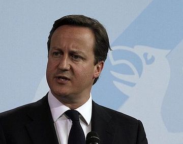 Cameron volvió a calificar a la Argentina de colonialista