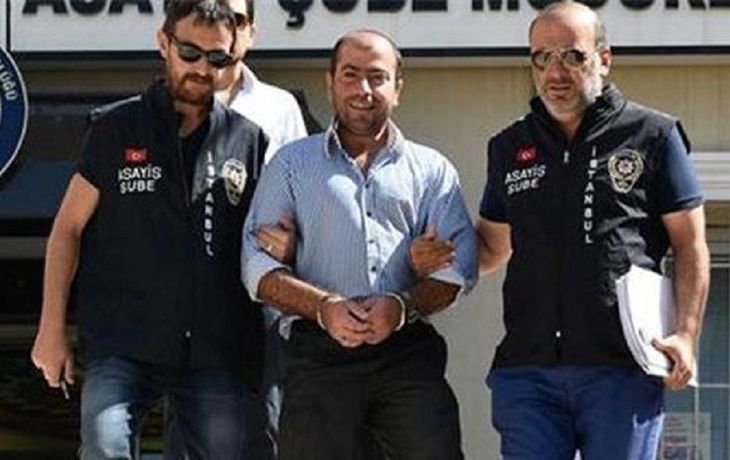 Amenazó de muerte a una mujer en un micro porque usaba shorts