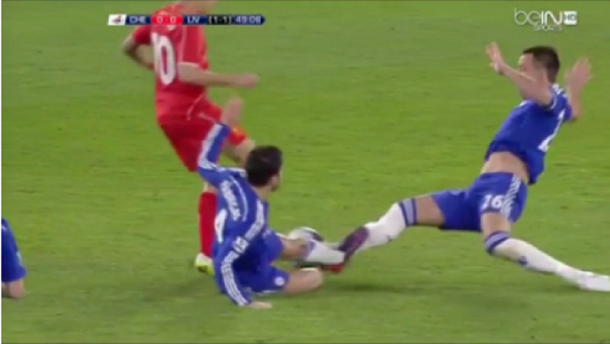 Insólito: el capitán del Chelsea lesionó a una de las figuras de su equipo