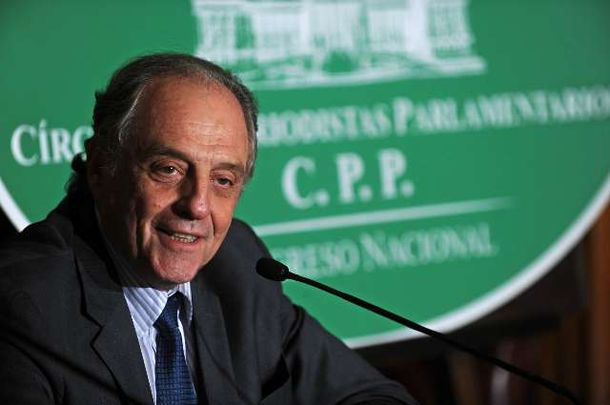 Heller le pidió precisiones a la oposición