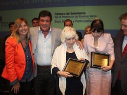 el senado bonaerense distinguio a la madre y la hermana de cristina el senado bonaerense distinguio a la madre y la hermana de cristina