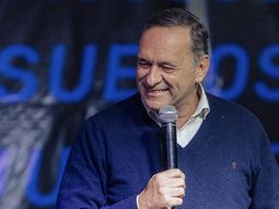 Álvaro Delgado será denunciado por el Frente Amplio por presunta violación de la veda electoral. Álvaro Delgado será denunciado por el Frente Amplio por presunta violación de la veda electoral.