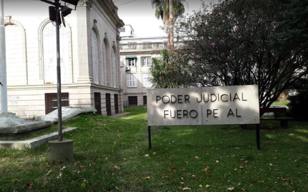 Denunciaron a una mujer por zoofilia: investigan si violó a su perro