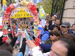 comenzo una nueva peregrinacion juvenil a lujan comenzo una nueva peregrinacion juvenil a lujan