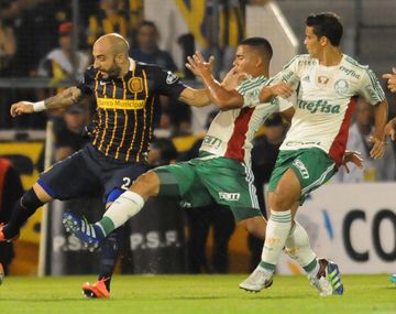 Central sólo igualó ante Palmeiras y por ahora no clasificó