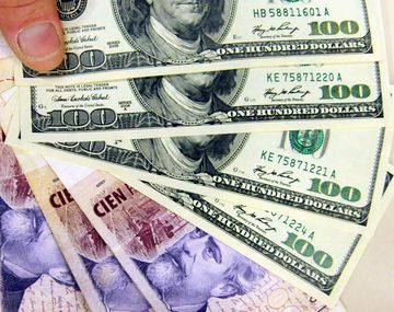El dólar subió dos centavos