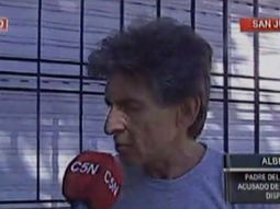 lastimaron a mi hijo, dijo el padre del acusado de matar a un policia lastimaron a mi hijo, dijo el padre del acusado de matar a un policia